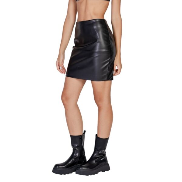 ICHI Black Polyethylene Skirt – Image 4