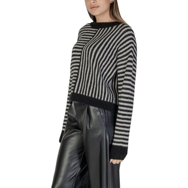 Vero Moda Black And White Recycled Polyester Sweater – Image 4