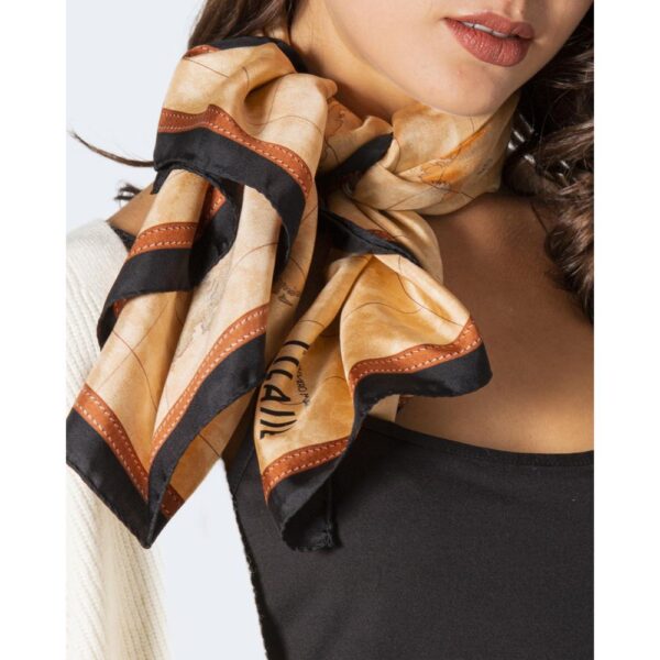 Alviero Martini Prima Classe Beige Silk Scarf – Image 5